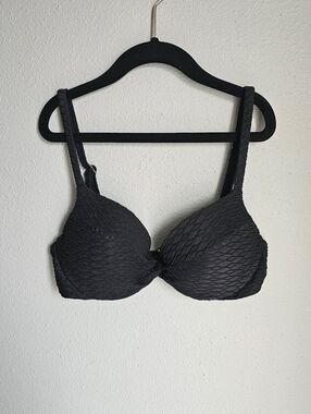 Victoria's Secret Black Twist Push Up Swim Bikini Top With Removable Padding 32C